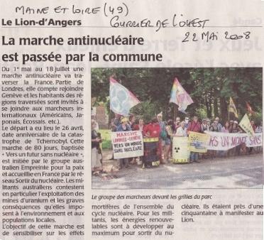 Marche_pour_la_Paix-Lion_dAngers(SegréC.O.22/05)